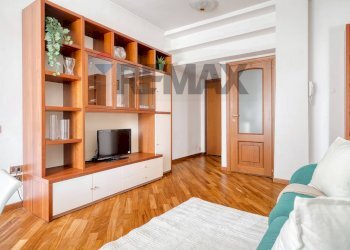 Soggiorno - Appartamento Via Dei Tulipani
13, Milano - foto 5