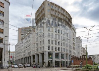 Edificio all\'aperto - Ufficio Via Maurizio Gonzaga
5, Milano - foto 3