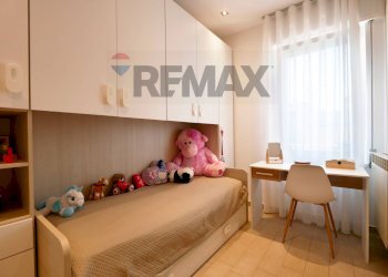 Camera / camera da letto - Two-room apartment Via Palo del Colle
 
70, Bitetto - photo 11