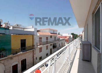 Balcone - Two-room apartment Via Palo del Colle
 
70, Bitetto - photo 14