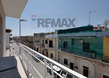Balcone - Two-room apartment Via Palo del Colle
 
70, Bitetto - photo 15