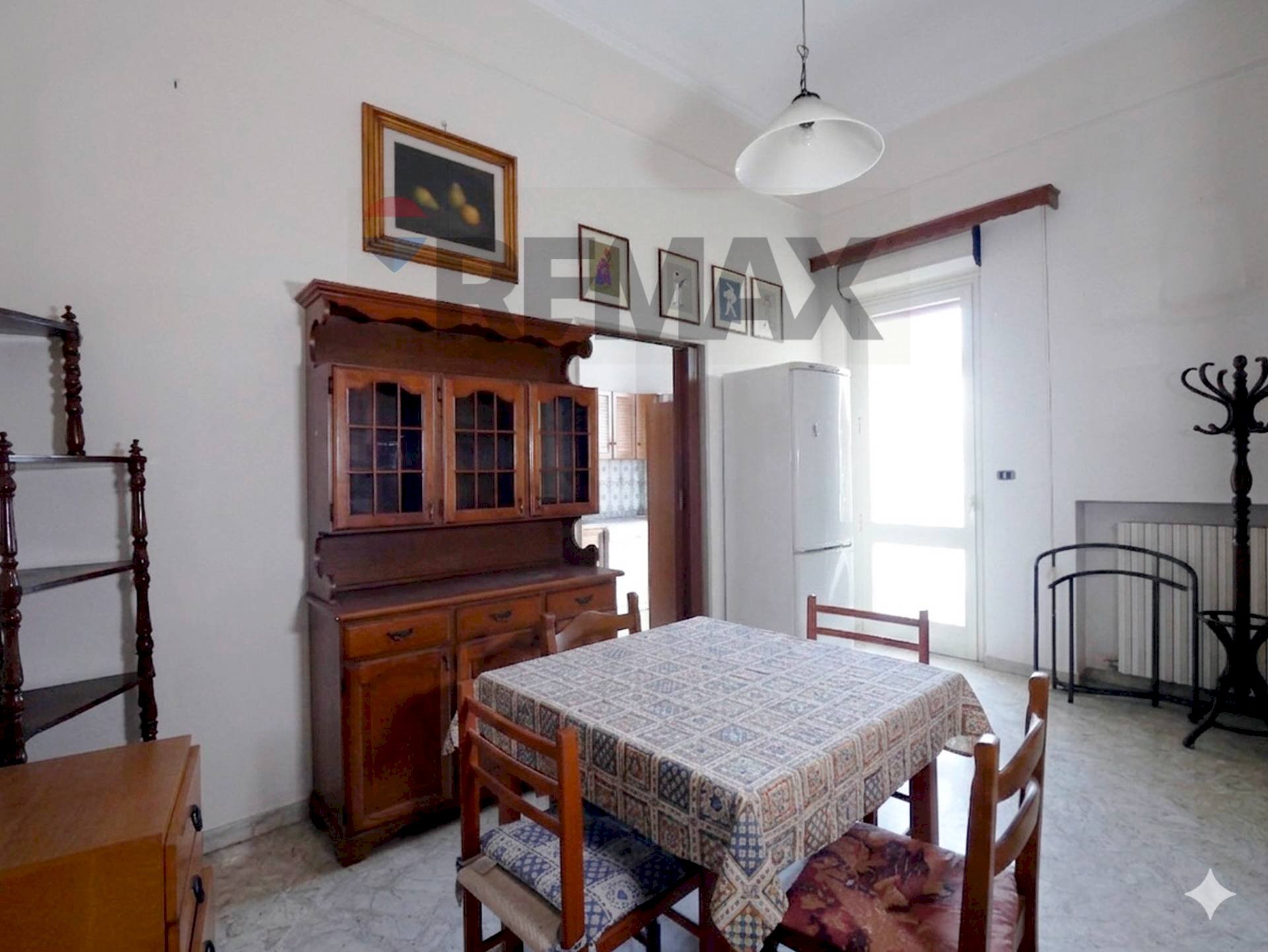 Sala da pranzo - Trilocale Via Dante Alighieri
 
251, Bari - foto 1