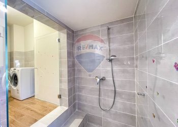Bagno - Three-room apartment Via Roma
 
41, Viggiù - photo 17