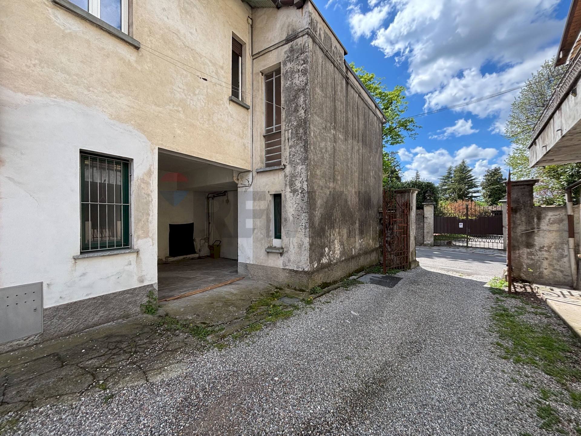 Casa all\'aperto - Casa indipendente Via Verdi
 
31, Gazzada Schianno - foto 3
