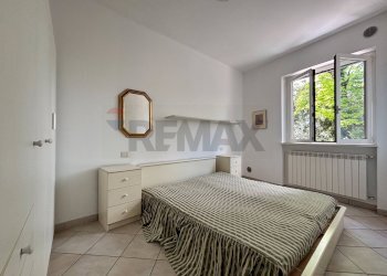 Camera / camera da letto - Independent house Gazzada Schianno - photo 10