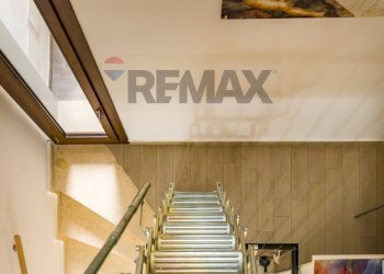 Scala Soffitta - Villa Via Faraona
 
10, Villabate - foto 15