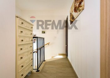 Corridoio piano primo - Villa Via Faraona
 
10, Villabate - foto 18