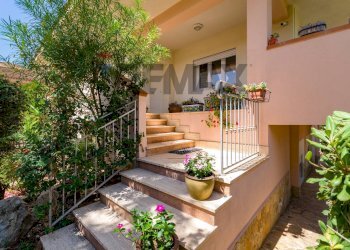 Scale - Villa Via Caravaglios
 
61, Castelvetrano - photo 16
