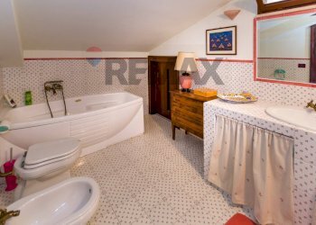 Bagno - Villa Via Caravaglios
 
61, Castelvetrano - photo 27