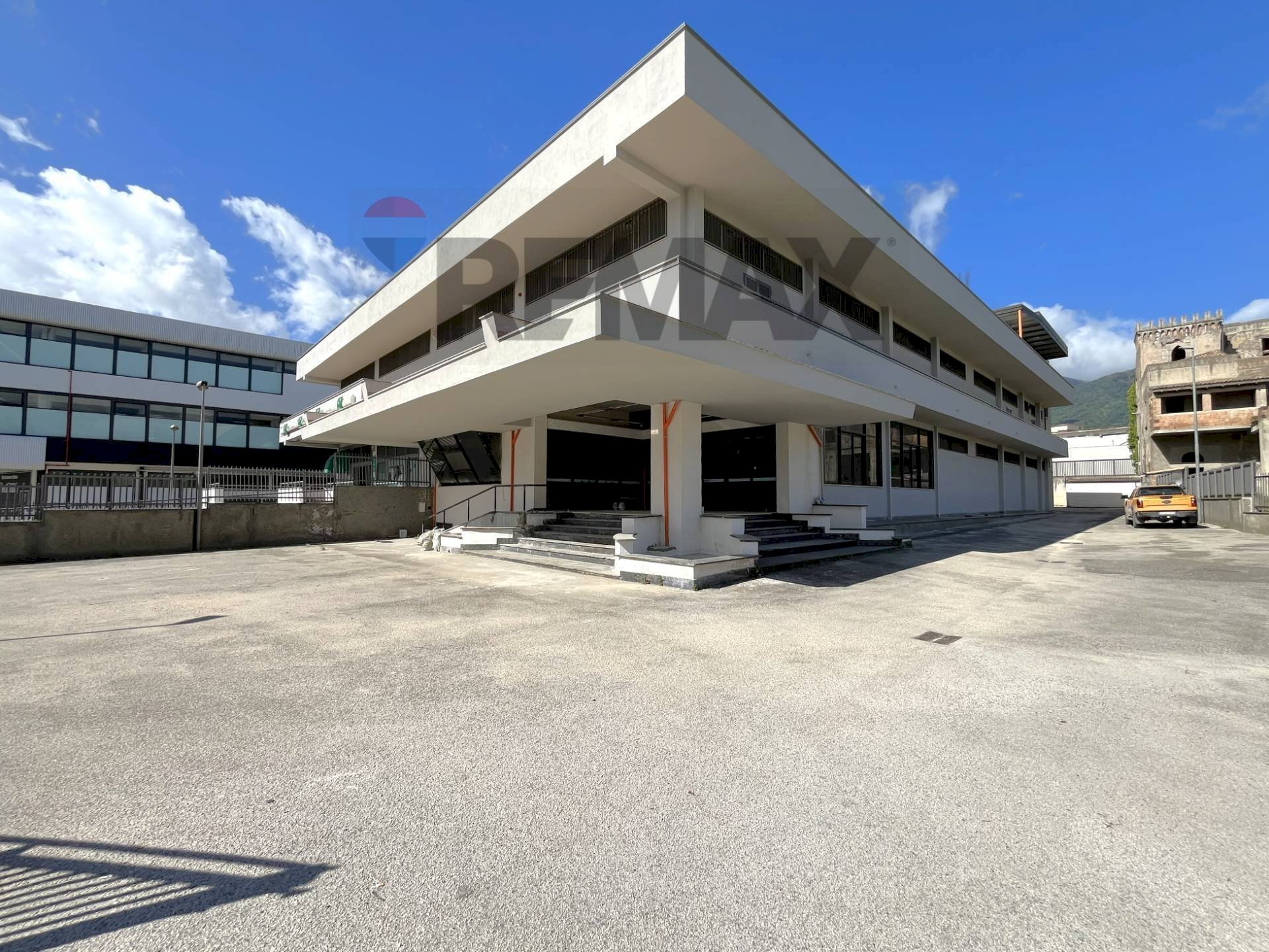 Edificio all\'aperto - Shed Via aielli
 
28, San Giuseppe Vesuviano - photo 1