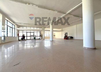 Parcheggio - Shed Via aielli
28, San Giuseppe Vesuviano - photo 4