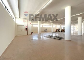 Parcheggio - Shed Via aielli
28, San Giuseppe Vesuviano - photo 8