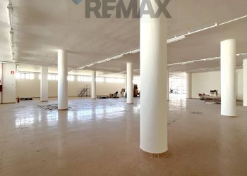 Parcheggio - Shed Via aielli
28, San Giuseppe Vesuviano - photo 11