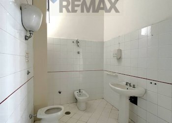 Bagno - Shed Via aielli
28, San Giuseppe Vesuviano - photo 12