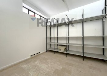 Dispensa di stoccaggio - Shed Via aielli
28, San Giuseppe Vesuviano - photo 14