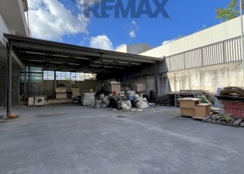 Edificio all\'aperto - Shed Via aielli
28, San Giuseppe Vesuviano - photo 16