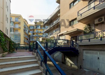 Edificio all\'aperto - Trilocale Via Chisari
 
3, Catania - foto 33