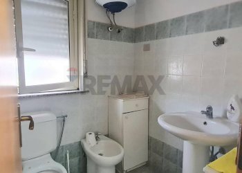 Bagno - Independent house Via Duca Degli Abruzzi
 
Ronco IX, Carlentini - photo 17