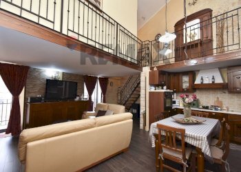 Sala da pranzo - Casa semi indipendente Via Solferino
12, Catania - foto 5