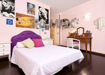 Camera / camera da letto - Casa semi indipendente Via Solferino
12, Catania - foto 11