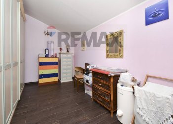 Camera / camera da letto - Casa semi indipendente Via Solferino
12, Catania - foto 18