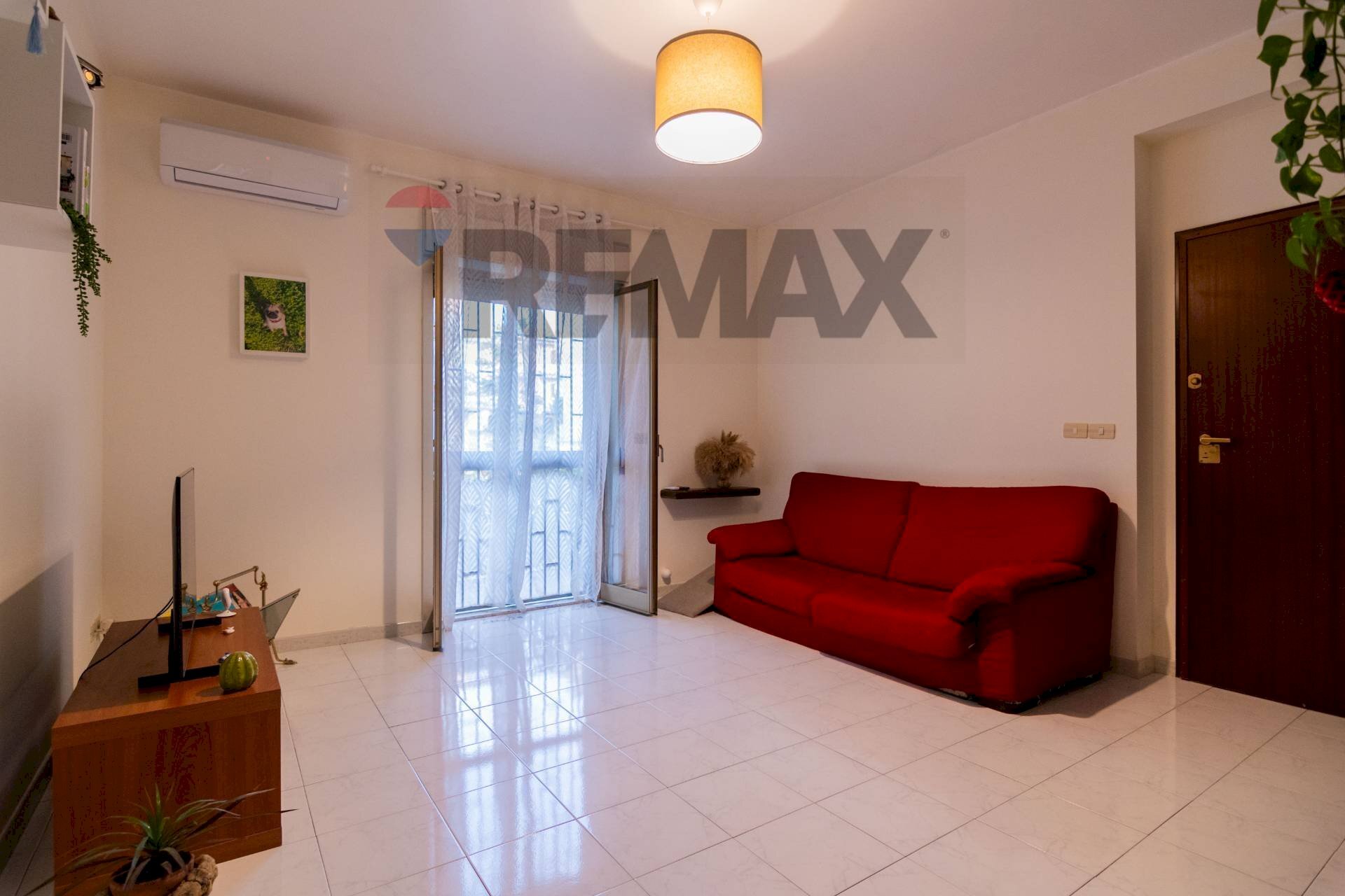 Soggiorno - Trilocale Via Marchese di Casalotto
 
30, Aci Catena - foto 1
