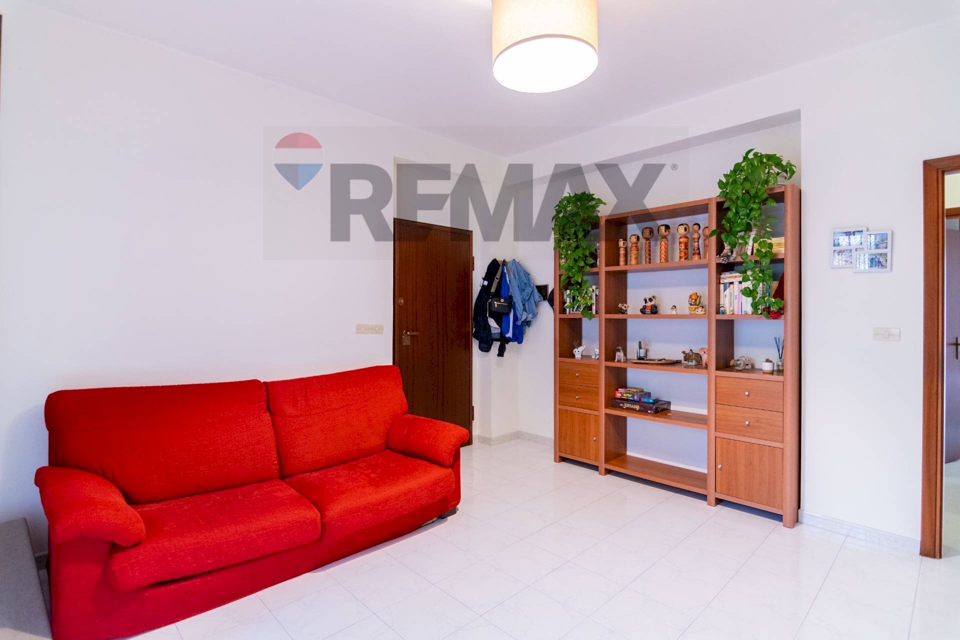 Soggiorno - Trilocale Via Marchese di Casalotto
 
30, Aci Catena - foto 3