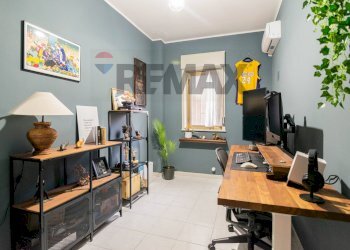 Ufficio - Three-room apartment Via Marchese di Casalotto
 
30, Aci Catena - photo 15