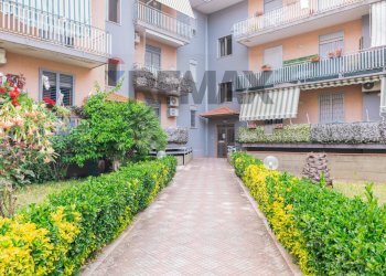 Edificio all\'aperto - Three-room apartment Via Marchese di Casalotto
 
30, Aci Catena - photo 22