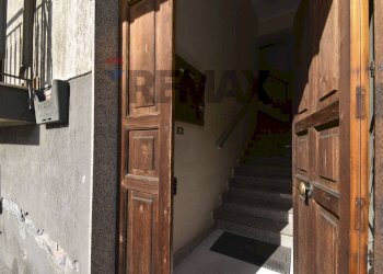 Scale - Appartamento Via Finocchiari
113, Aci Catena - foto 3