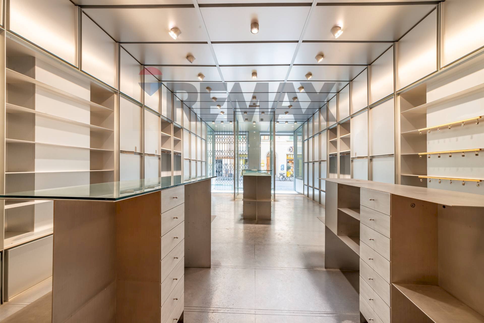 Cabina armadio - Negozio Corso Italia
 
127, San Giovanni Valdarno - foto 1