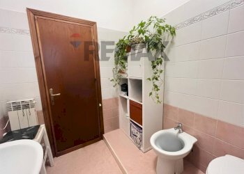 Bagno - Two-room apartment Via Sacco e Vanzetti
 
24, Magione - photo 21