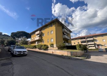 Edificio all\'aperto - Two-room apartment Via Sacco e Vanzetti
 
24, Magione - photo 22