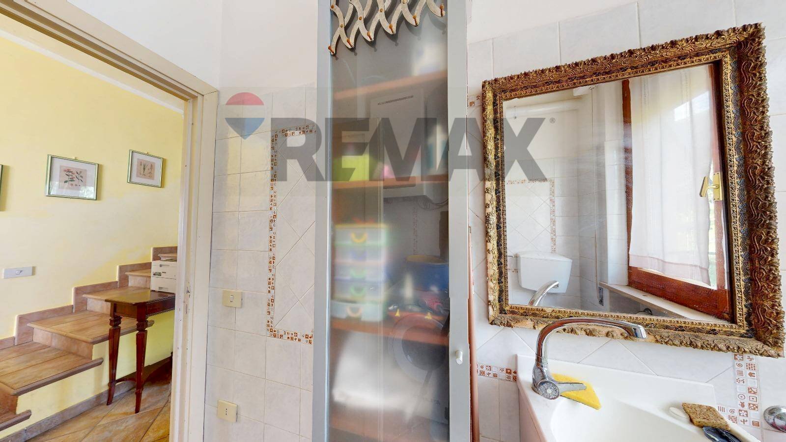 Bagno - Semi-detached house Belfiore Via Ferdinando Innamorati
27, Foligno - photo 3