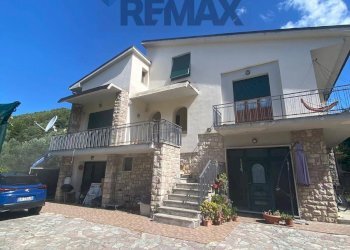 Casa all\'aperto - Semi-detached house Belfiore Via Ferdinando Innamorati
 
27, Foligno - photo 2