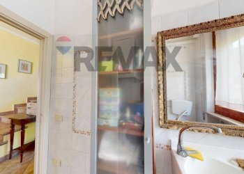 Bagno - Semi-detached house Belfiore Via Ferdinando Innamorati
 
27, Foligno - photo 3