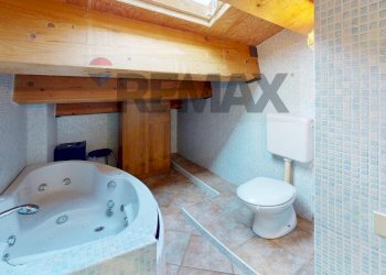 Bagno - Semi-detached house Belfiore Via Ferdinando Innamorati
 
27, Foligno - photo 5