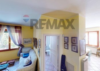 Camera / camera da letto - Semi-detached house Belfiore Via Ferdinando Innamorati
 
27, Foligno - photo 16
