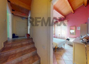 Scale - Semi-detached house Belfiore Via Ferdinando Innamorati
 
27, Foligno - photo 26