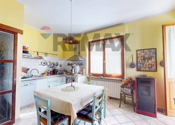 Cucina - Semi-detached house Belfiore Via Ferdinando Innamorati
 
27, Foligno - photo 34