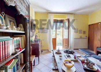 Sala da pranzo - Semi-detached house Belfiore Via Ferdinando Innamorati
 
27, Foligno - photo 38