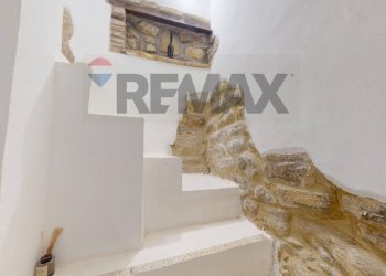 Scale - Semi-detached house Vicolo Del Falco
 
5, Perugia - photo 35