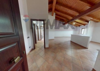 Stanza vuota - Three-room apartment VIA BAGLIONI
 
66, Cannara - photo 15