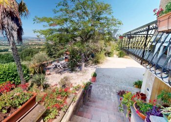 Giardino - Casa indipendente frazione rocca sant angelo, Assisi - foto 1