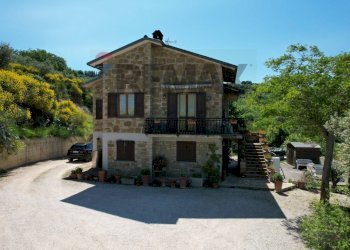 Casa all\'aperto - Casa indipendente Frazione Rocca Sant' Angelo, Assisi - foto 2