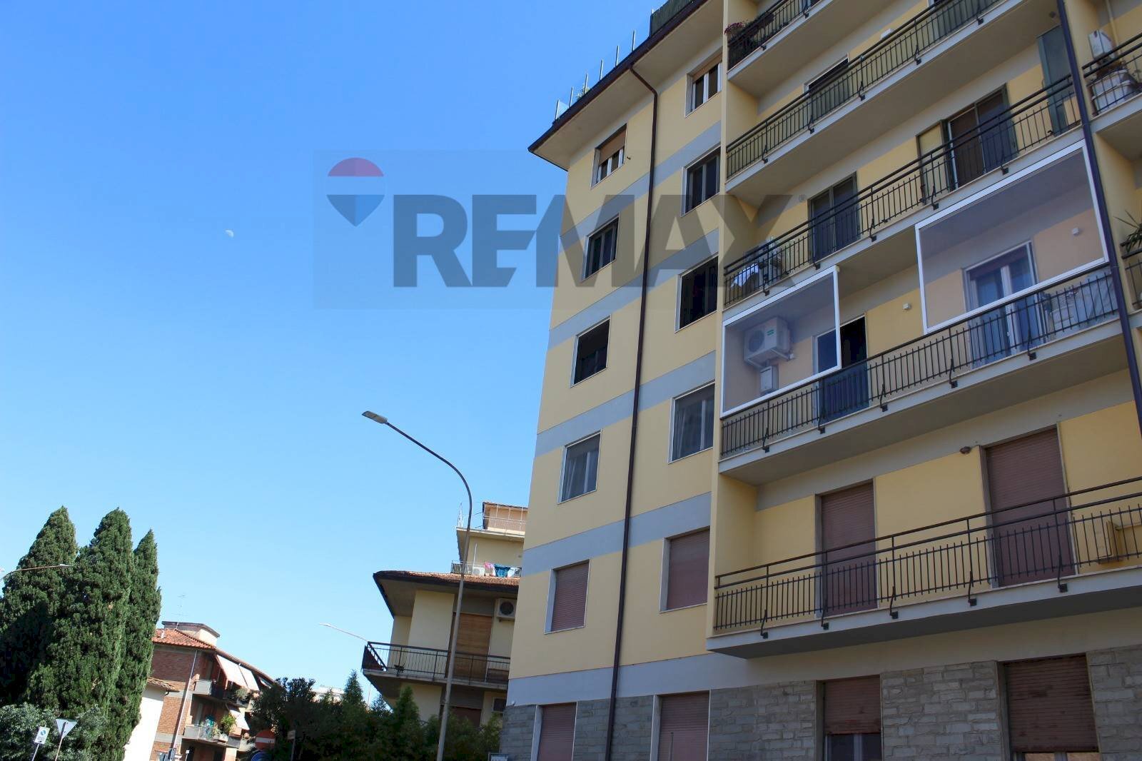 Edificio all\'aperto - Four-room apartment via san Giusto
 
49, Scandicci - photo 1