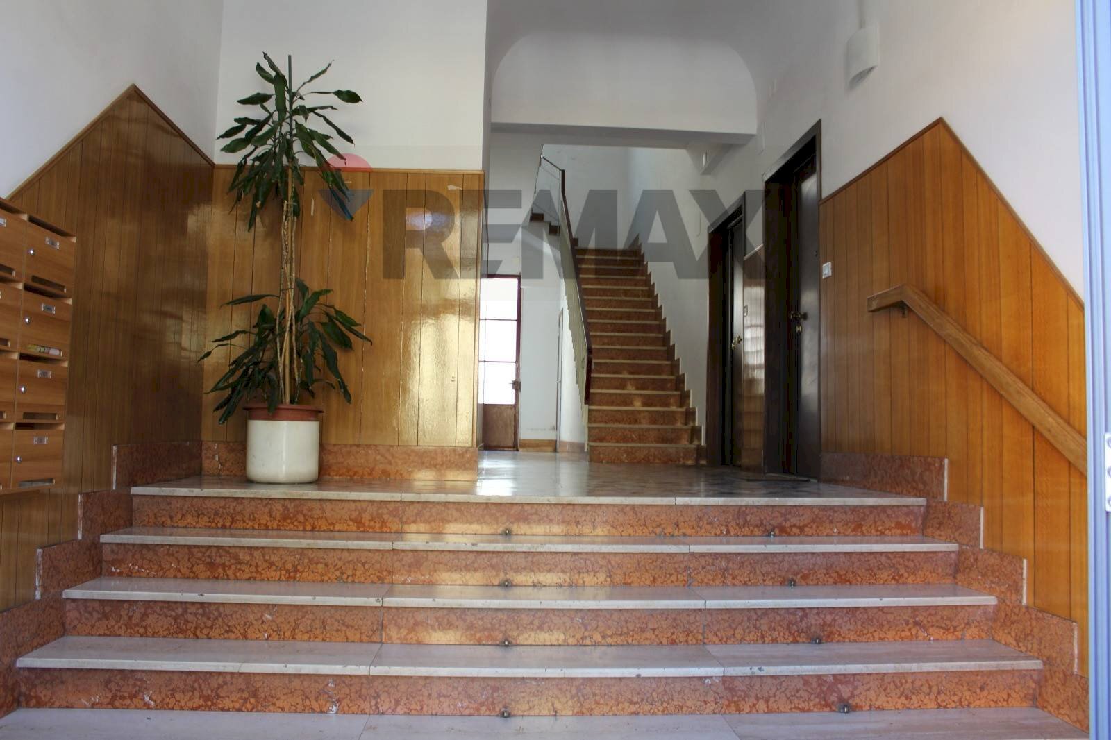 Ricezione / Lobby - Four-room apartment via san Giusto
49, Scandicci - photo 2