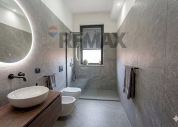 Bagno - Quadrilocale VIA GRAMSCI
 
43, Fiumefreddo di Sicilia - foto 15