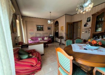 Sala da pranzo - Appartamento Via Ischia
 
20, Giardini-Naxos - foto 16