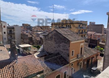 Edificio all\'aperto - Villa via regina bianca
 
115, Catania - foto 43